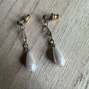 Vintage Pearl Drop Earrings
